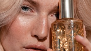 Ten-Uses-Of-Elixir-Ultime-Elixir-Ultime-Article-01-Kerastase