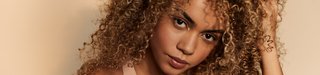 That s My Curl Type Article Hero Banner Kérastase