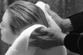 The Textured Bob Tutorial Step 1 Kérastase